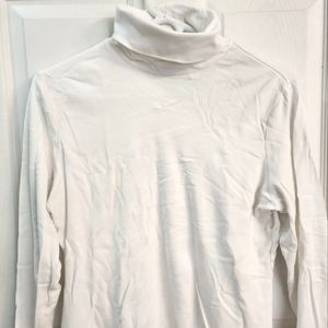 Women's turtleneck. Eddie Bauer. Size medium.